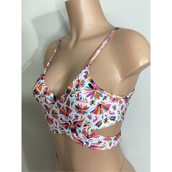 New. Verdelimon floral/bird wrap bikini top. Large. Retails $198 - Picture 6 of 9